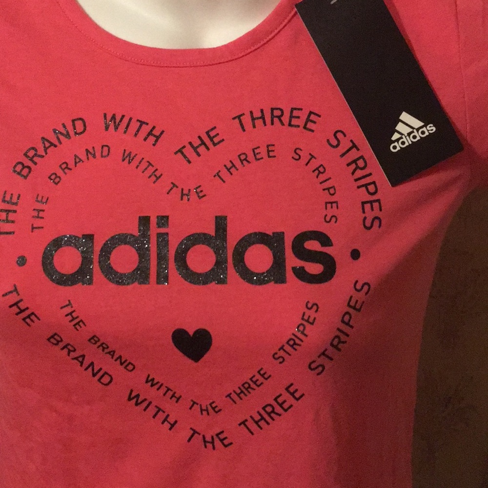 Super cute adidas kids tee - Picture 2 of 3